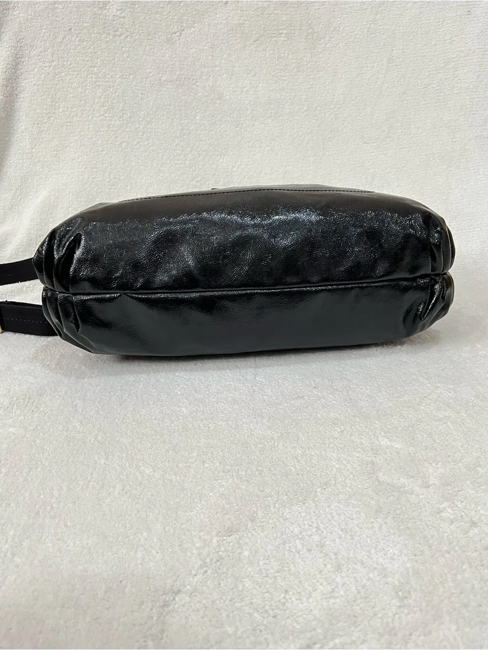 COACH Poppy Daisy Liquid Glass Hobo Black Patent Leather Bag No. M1276-F20103
